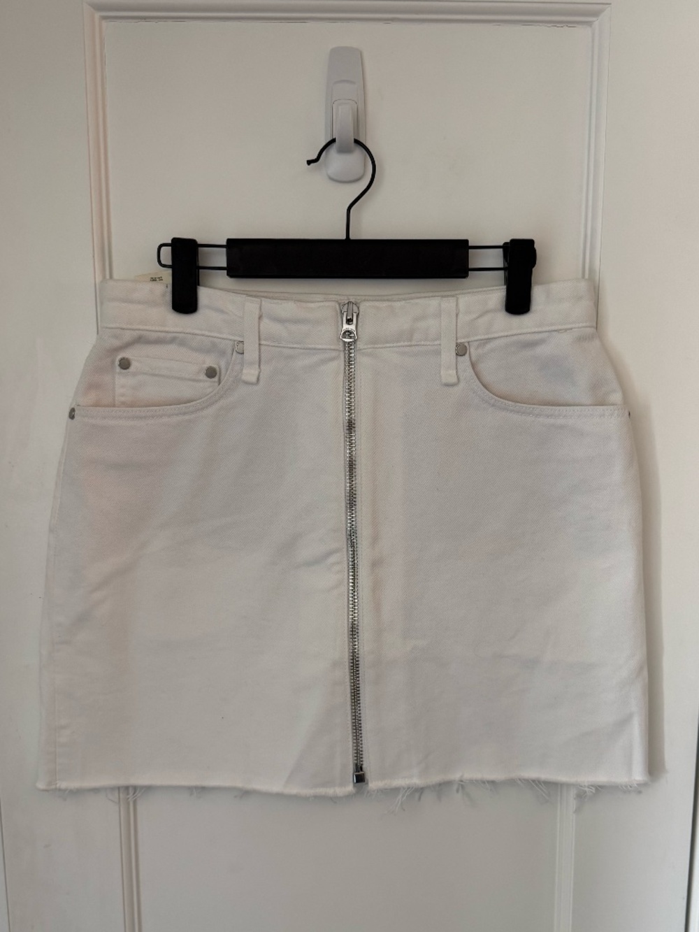 rag & bone Anna White Denim Skirt – Exposed Zip – Size 28